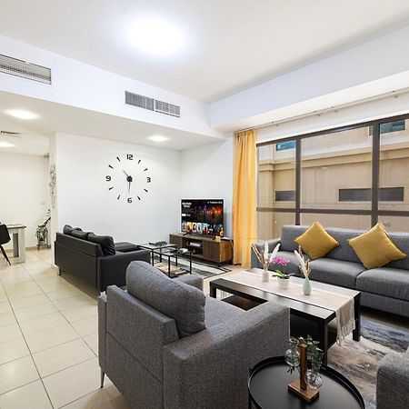 Moonlight Hostel Jbr - 2Min Walk To Jbr Beach - Gym - 2Min Metro Station - Poll Dubaï Extérieur photo