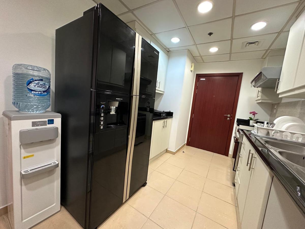 Moonlight Hostel Jbr - 2Min Walk To Jbr Beach - Gym - 2Min Metro Station - Poll Dubaï Extérieur photo