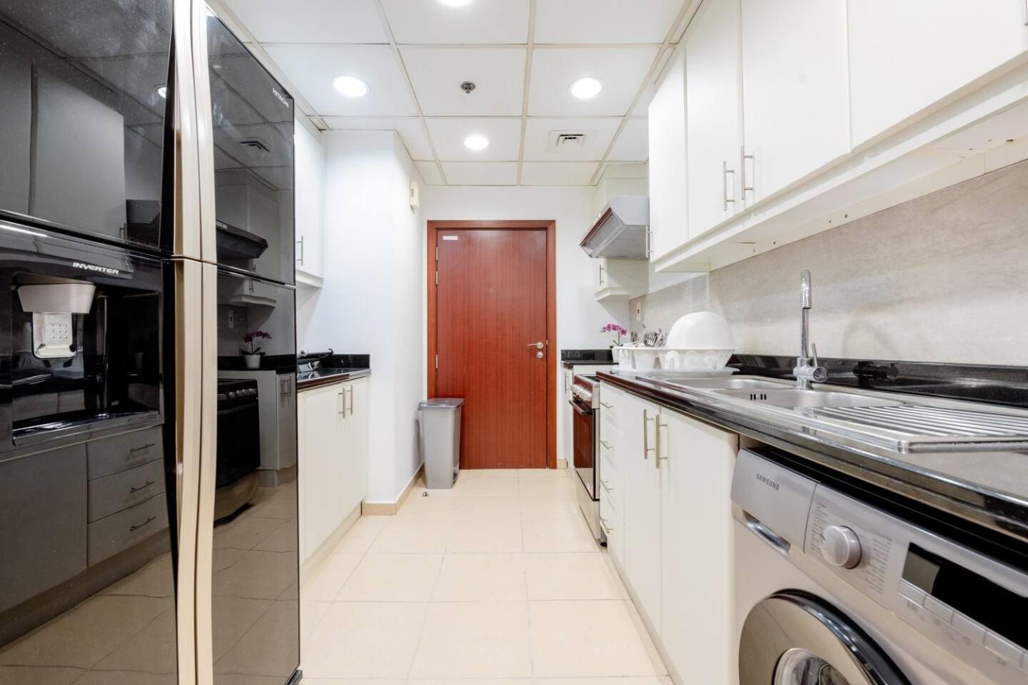 Moonlight Hostel Jbr - 2Min Walk To Jbr Beach - Gym - 2Min Metro Station - Poll Dubaï Extérieur photo