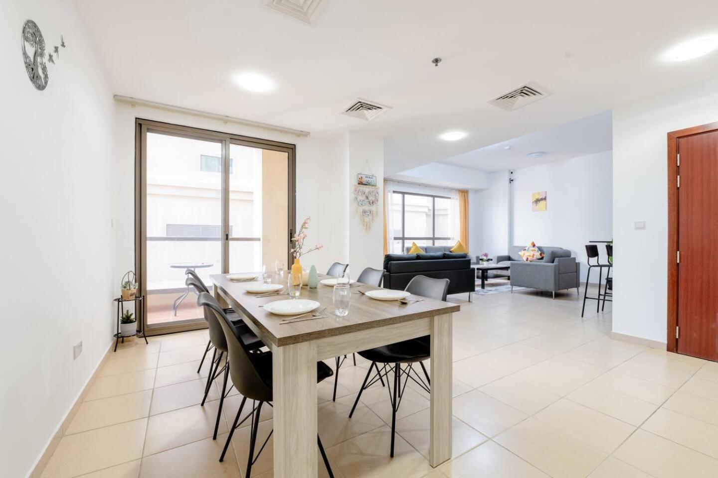 Moonlight Hostel Jbr - 2Min Walk To Jbr Beach - Gym - 2Min Metro Station - Poll Dubaï Extérieur photo