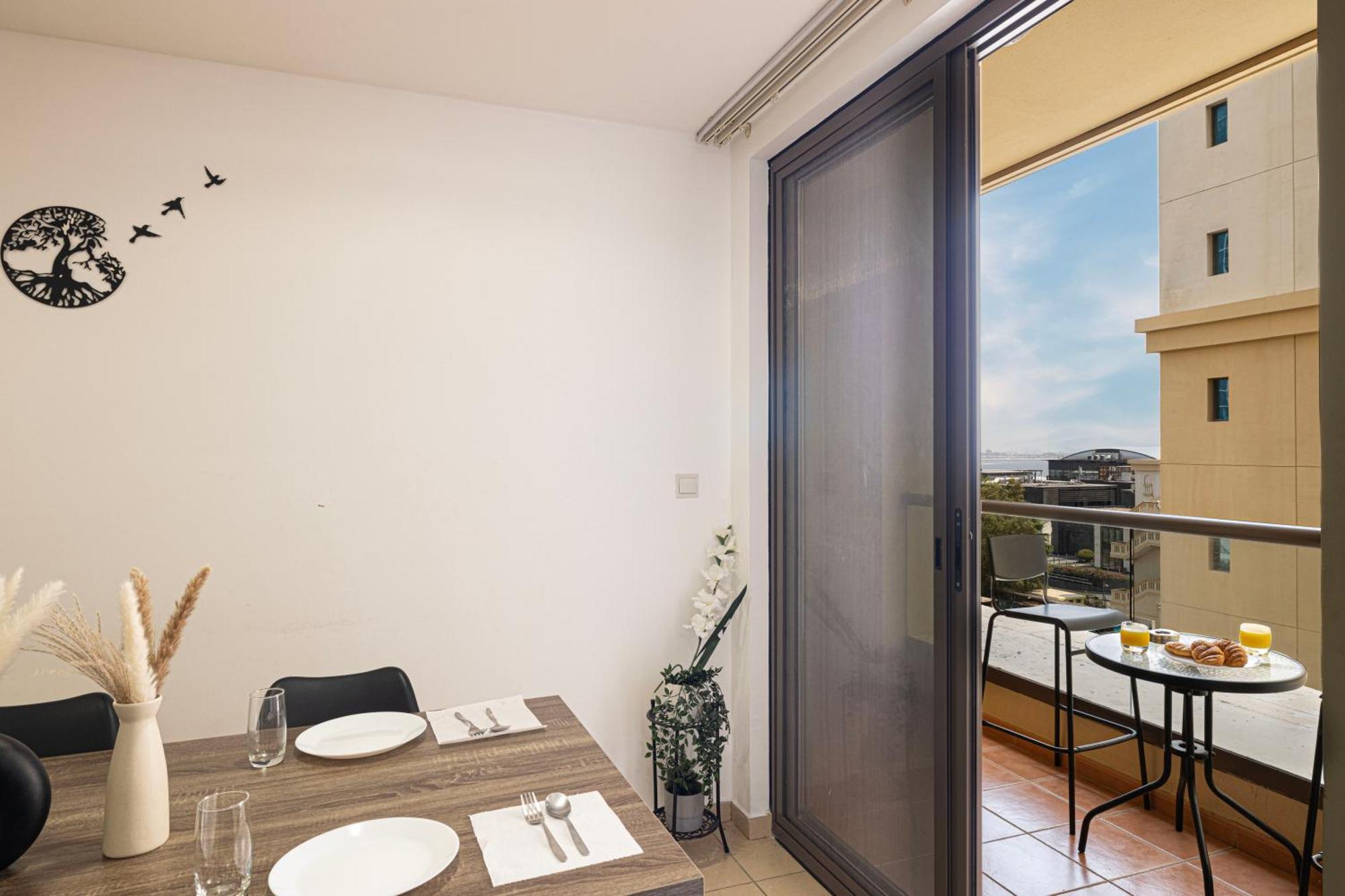 Moonlight Hostel Jbr - 2Min Walk To Jbr Beach - Gym - 2Min Metro Station - Poll Dubaï Extérieur photo